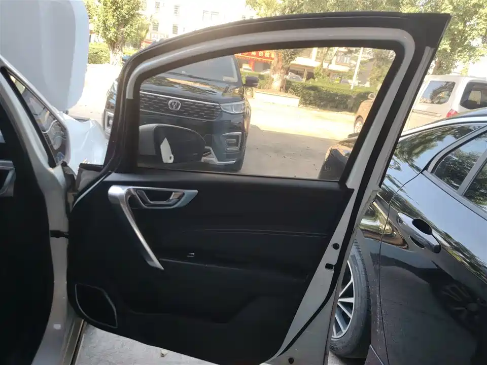 Geely Vision X3