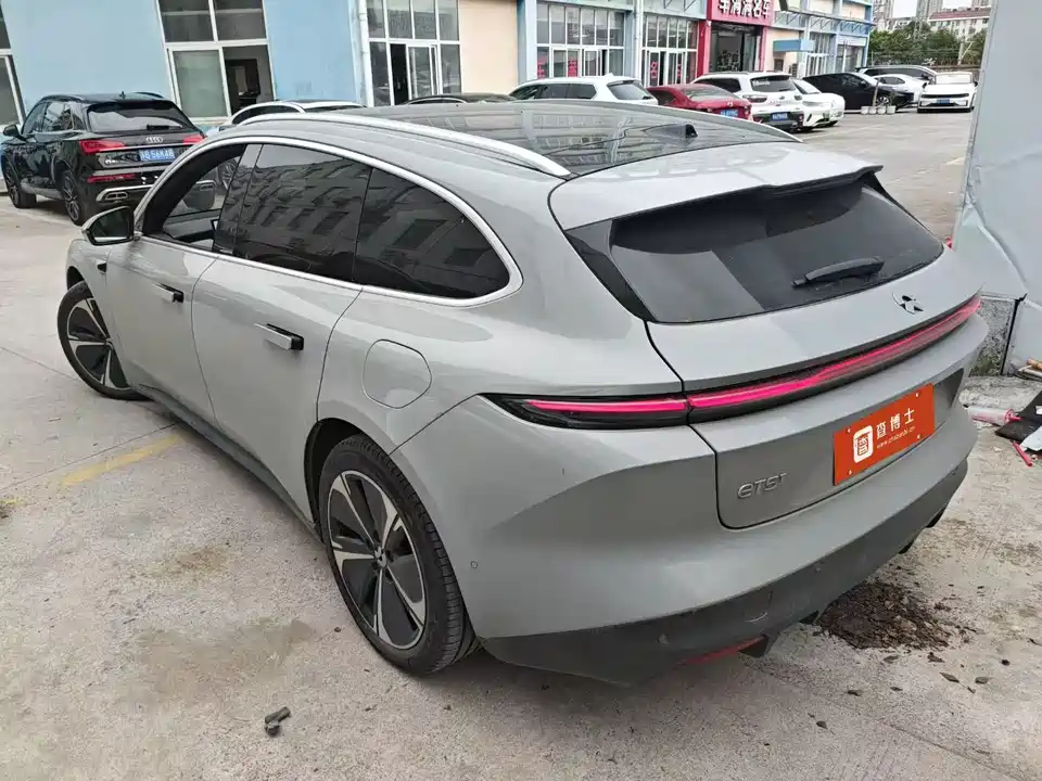 NIO ET5T