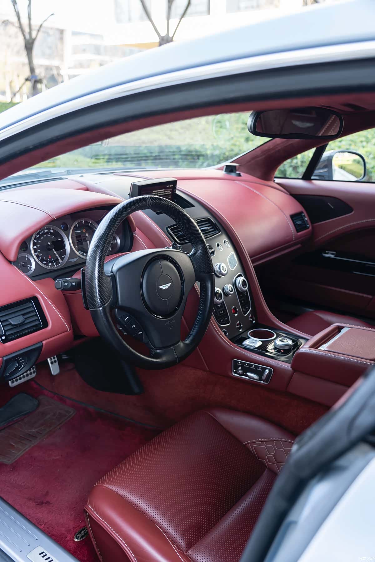 Aston Martin Rapide, 2018 6