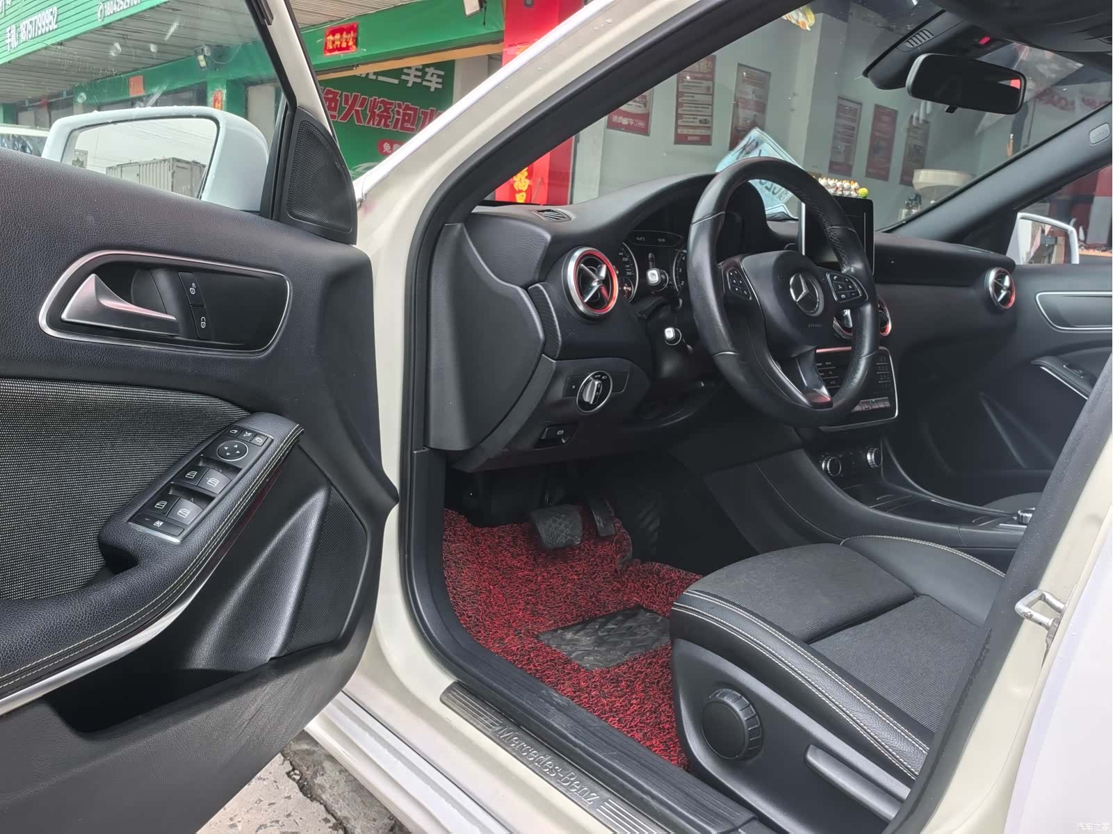 Mercedes-Benz A-Class, 2017 все фото
