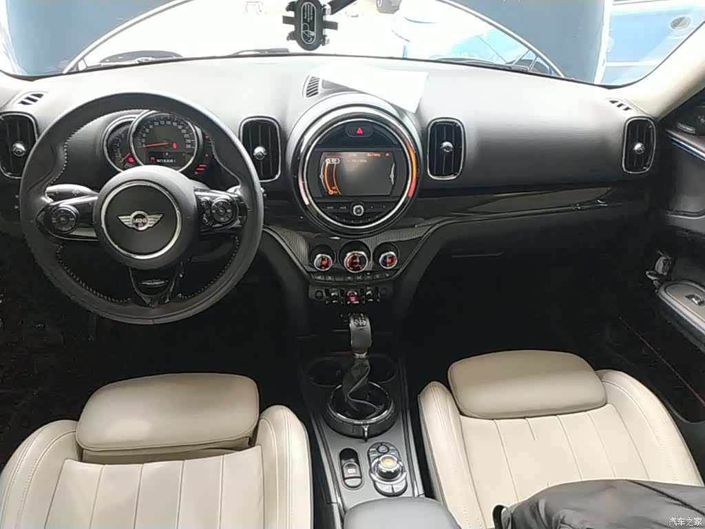Mini Countryman, 2017 10