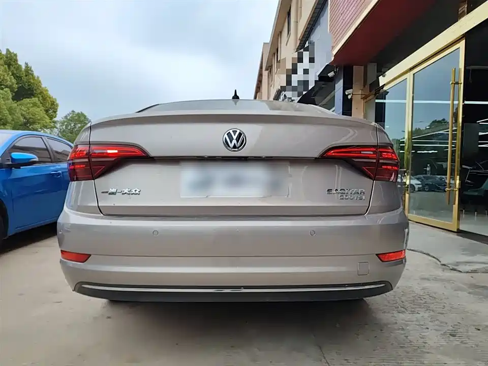 Volkswagen Sagitar