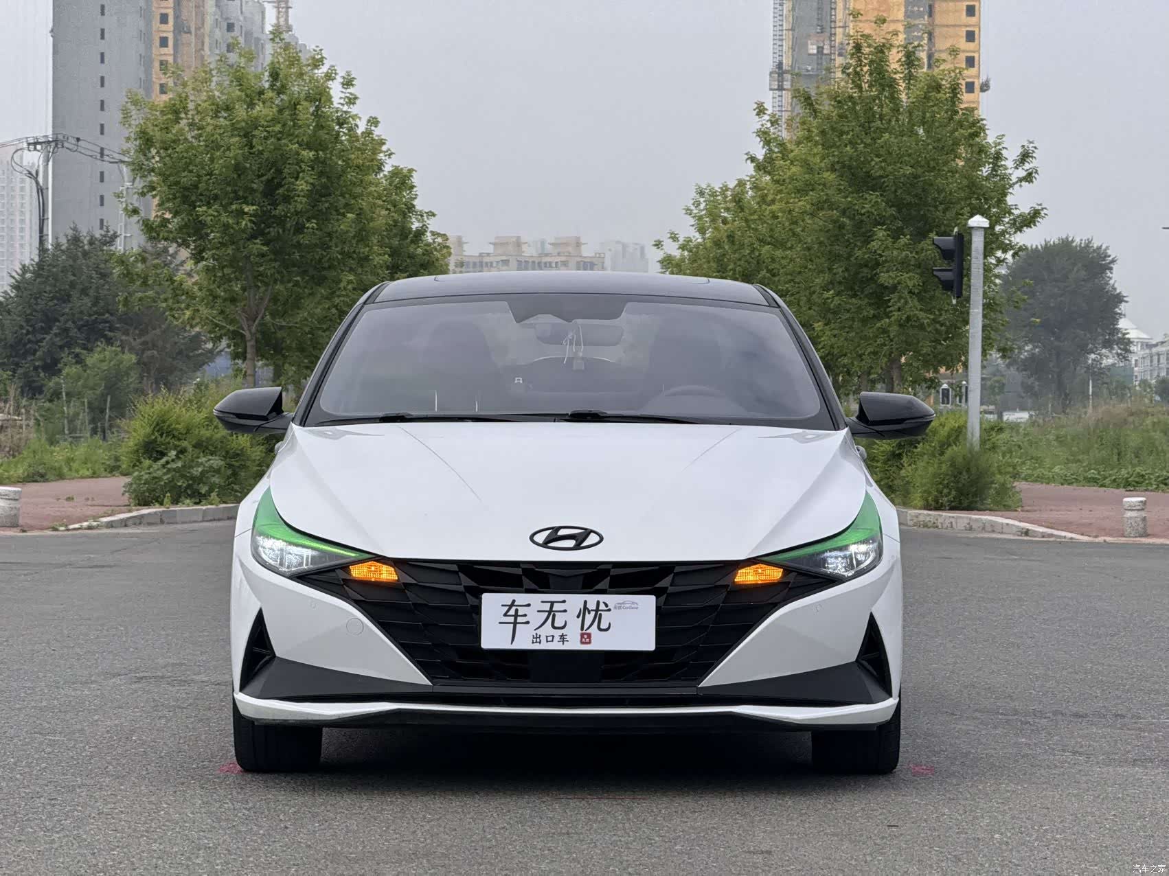 Hyundai Elantra, 2023 2