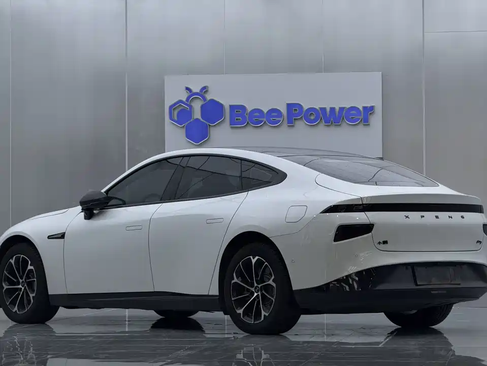 XPENG P7