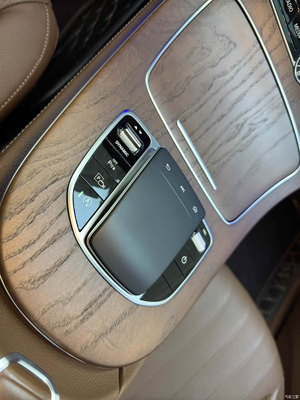 Mercedes-Benz E-Class, 2020 16