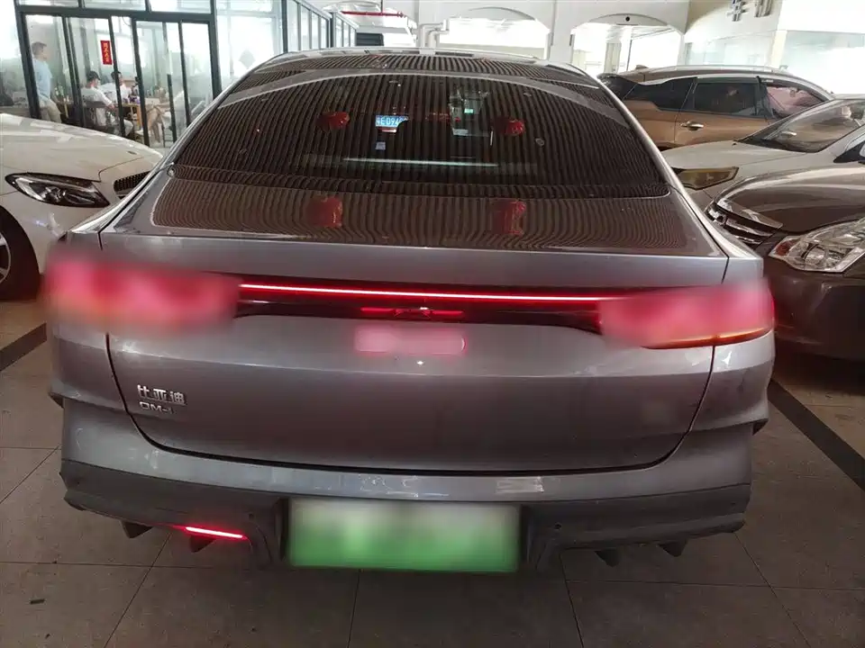 BYD Qin L