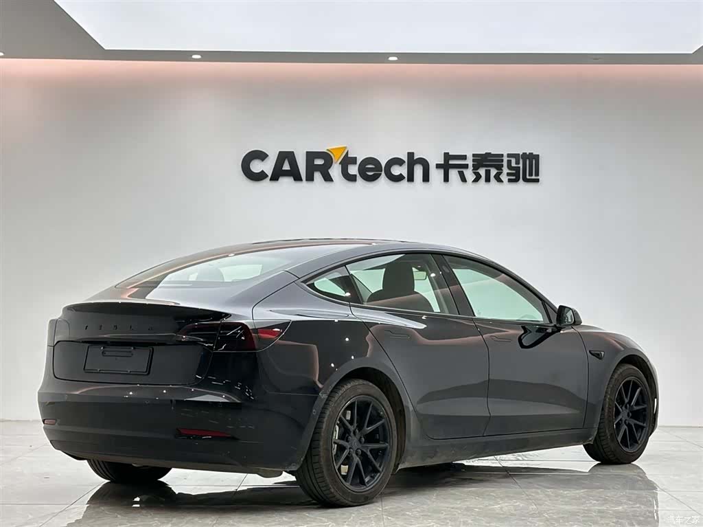 Tesla Model 3, 2022 все фото
