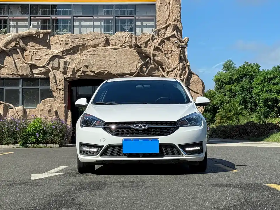 Chery Arrizo 5