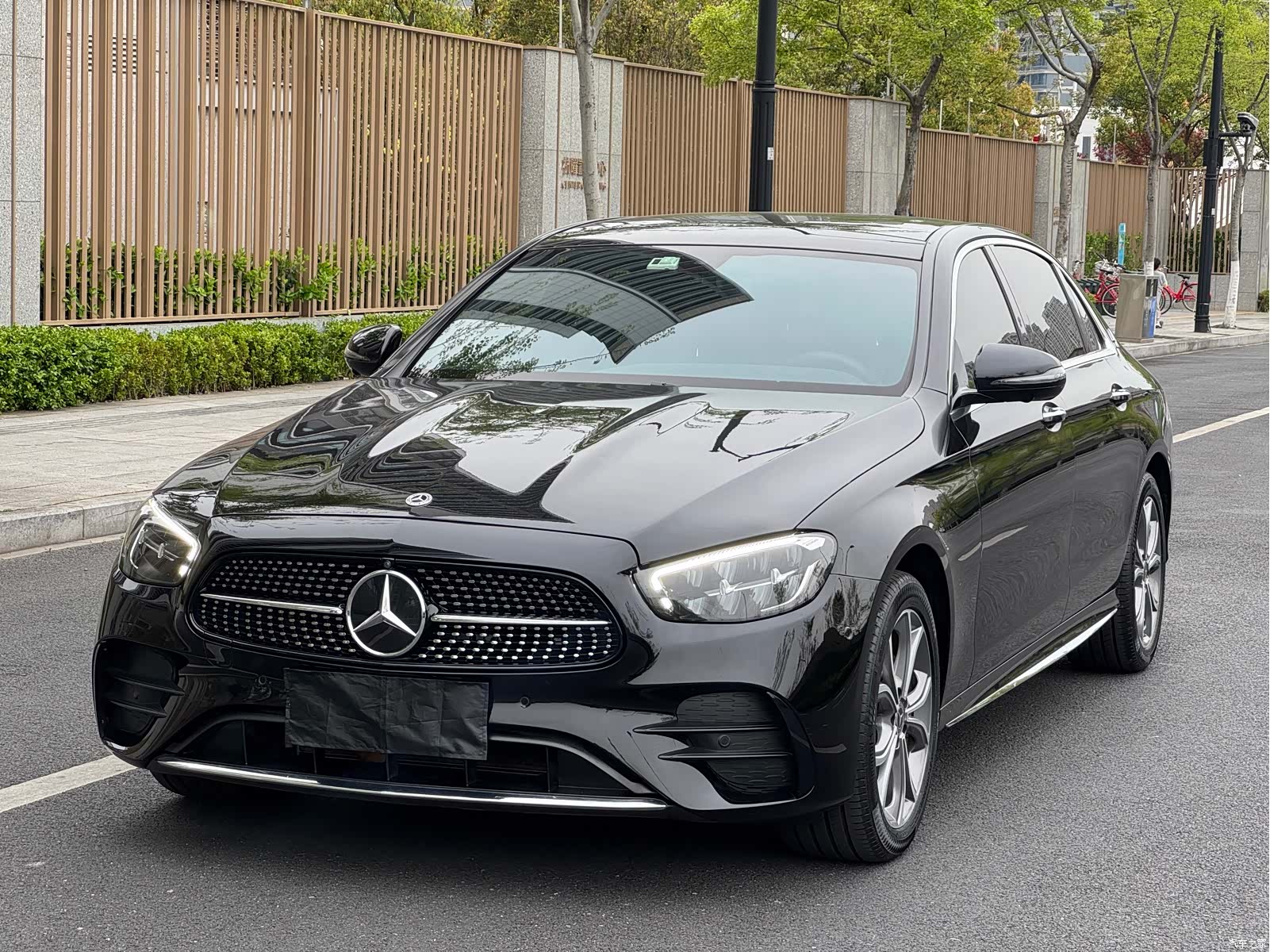 Mercedes-Benz E-Class, 2022 1