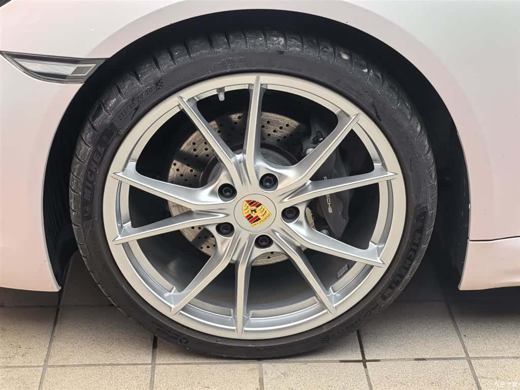 Porsche Cayman, 2023 29