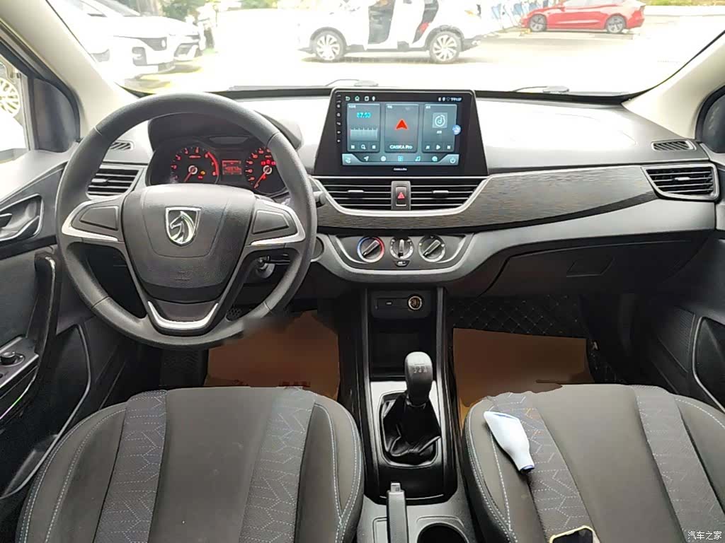 Wuling 310, 2021 10