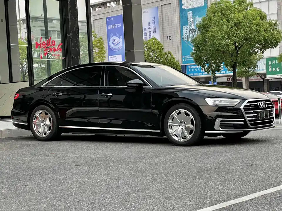 Audi A8