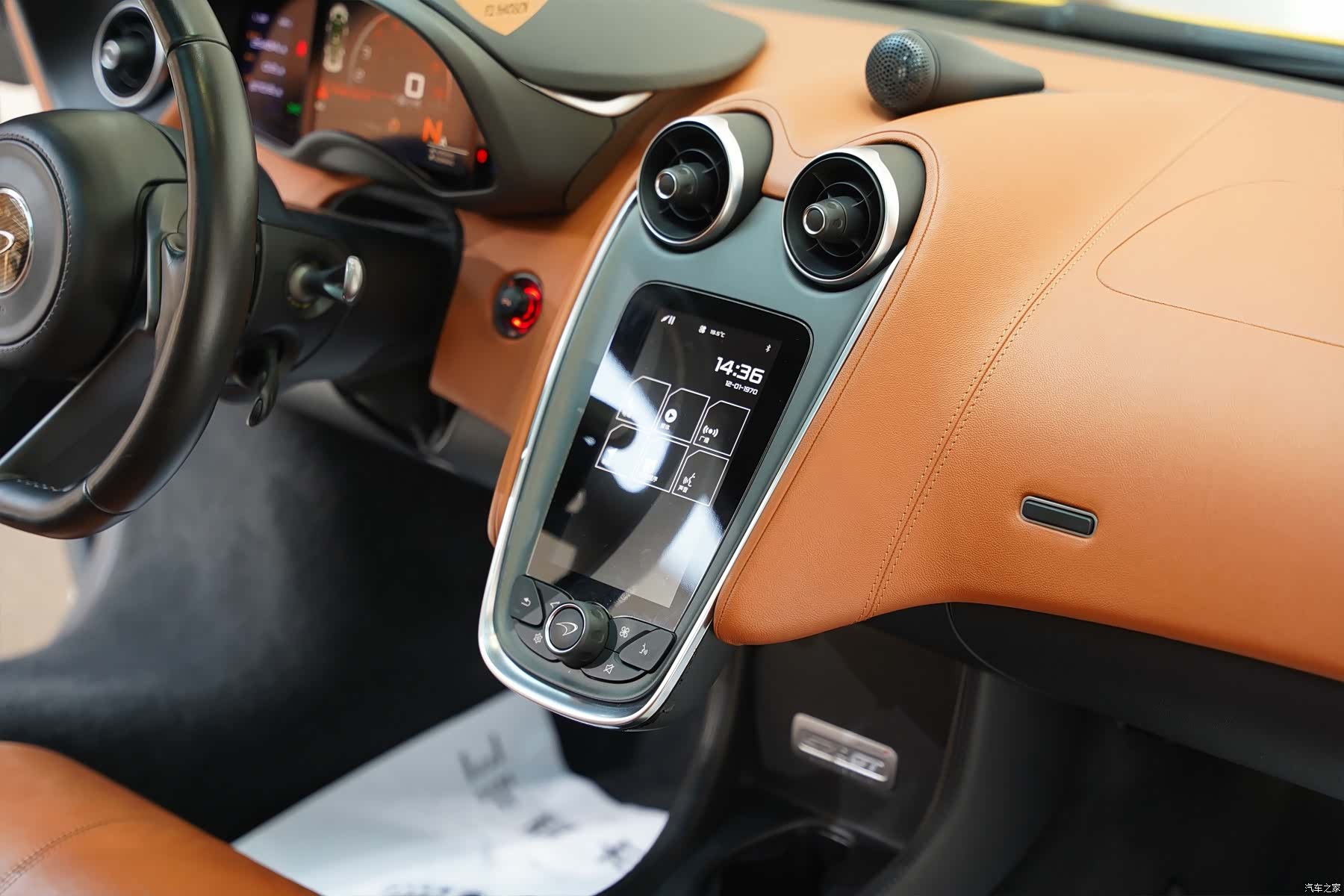 McLaren GT, 2018 15