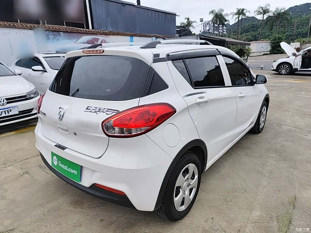 Wuling 310, 2021 7