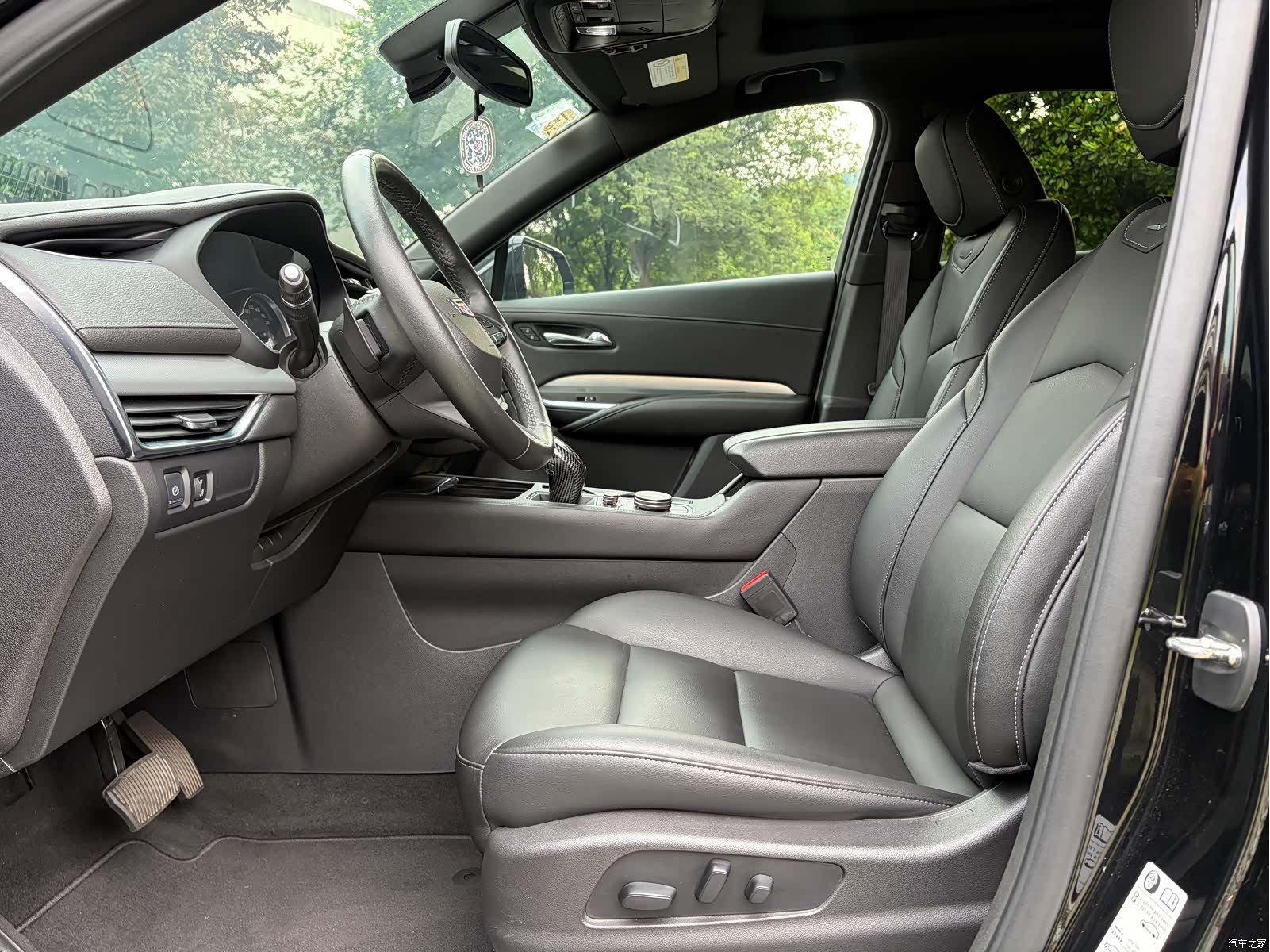 Cadillac XT4, 2021 4