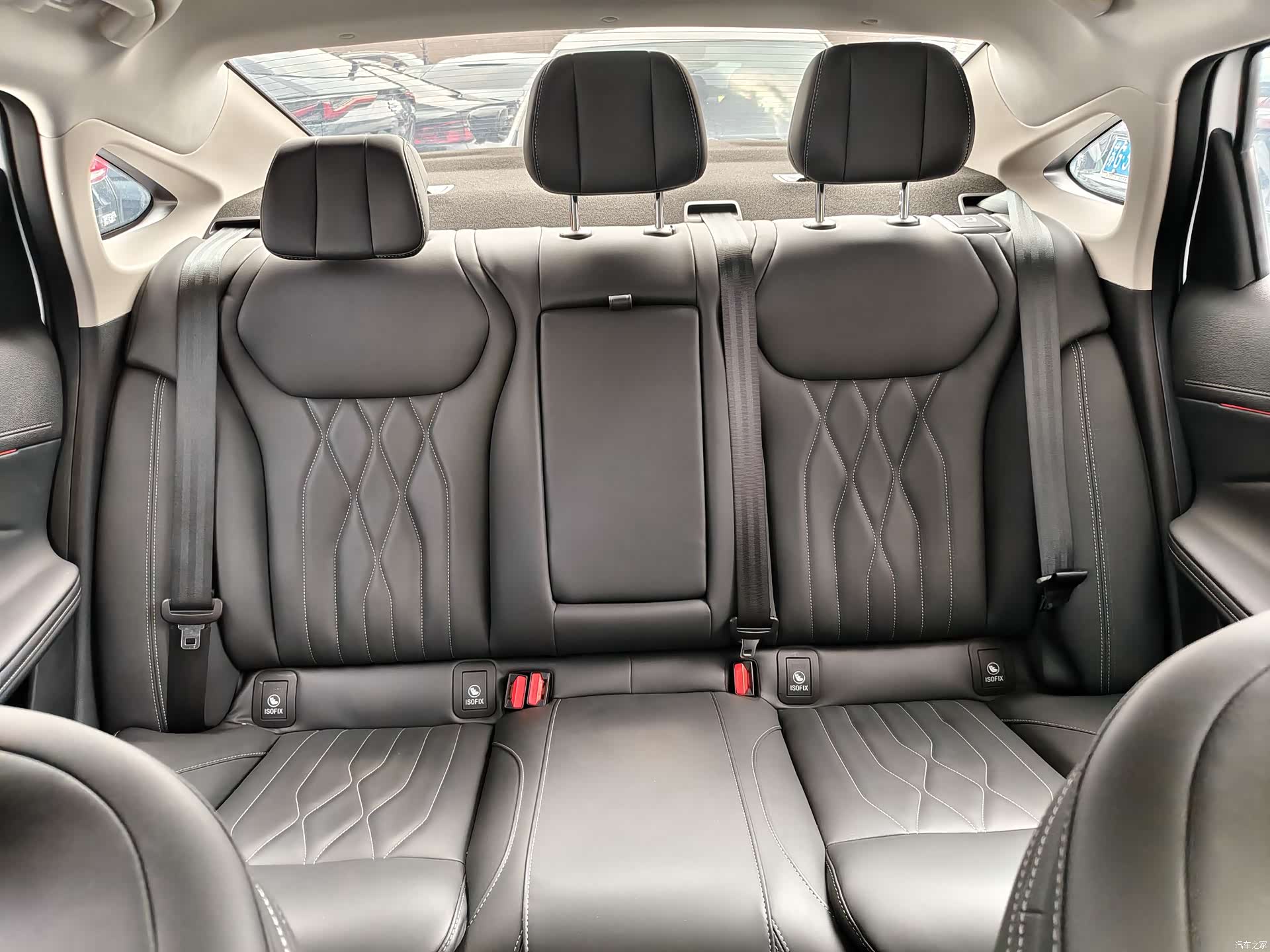 Chery Arrizo 8, 2023 11