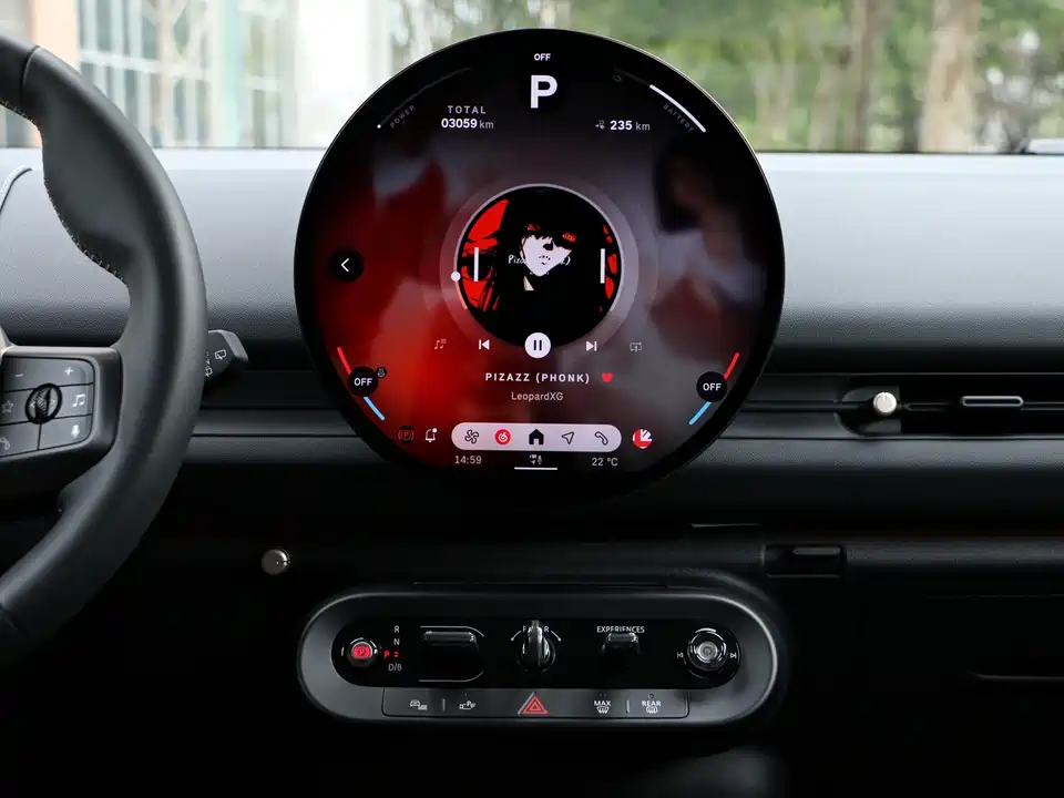 MINI Electric ACEMAN