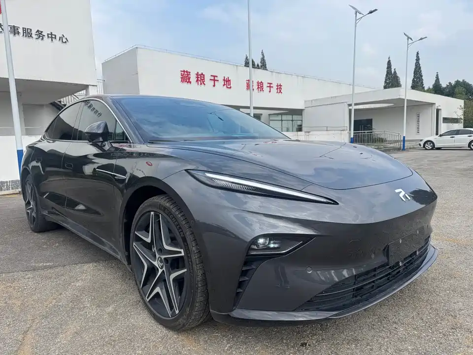 Roewe Feifan F7