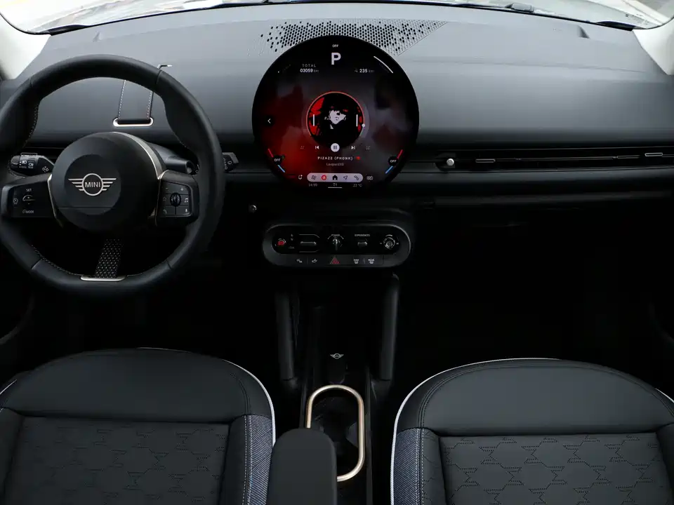 MINI Electric ACEMAN