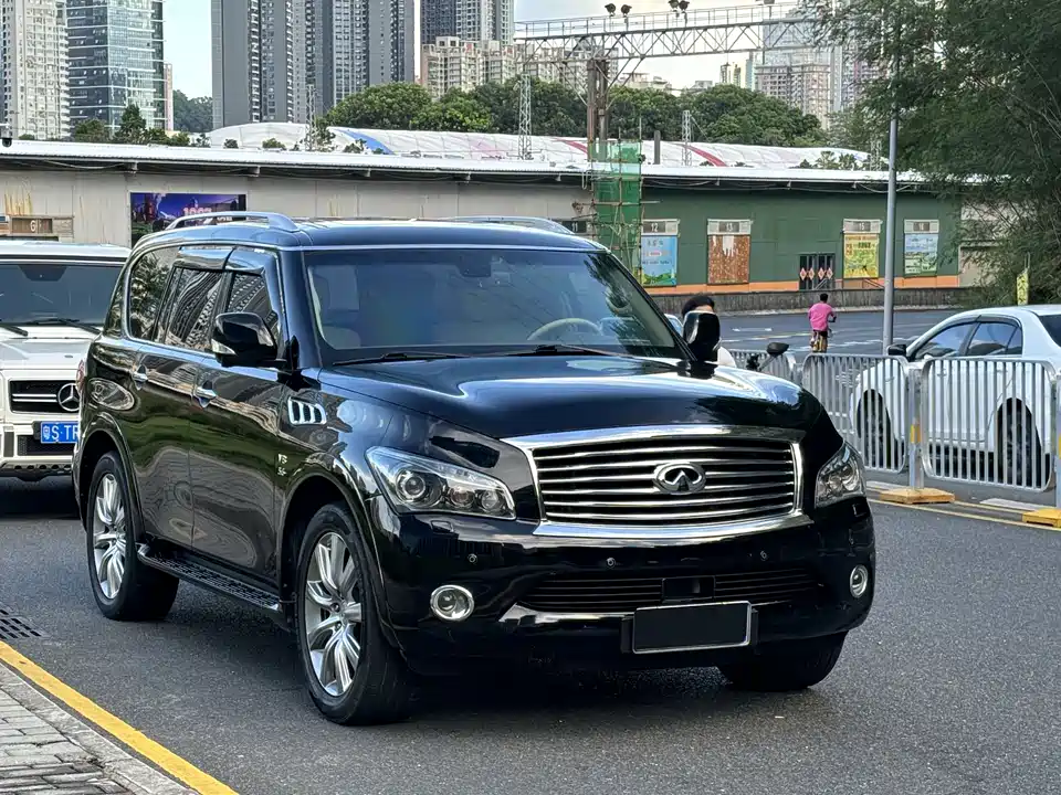 Infiniti QX80