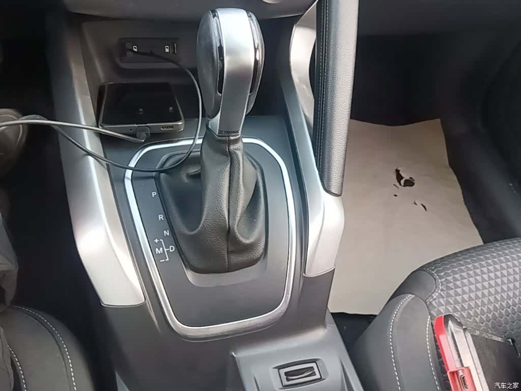 DongFeng SCe200, 2019 14