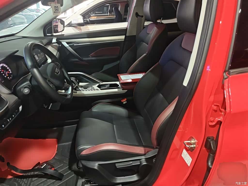Geely Coolray, 2021 15