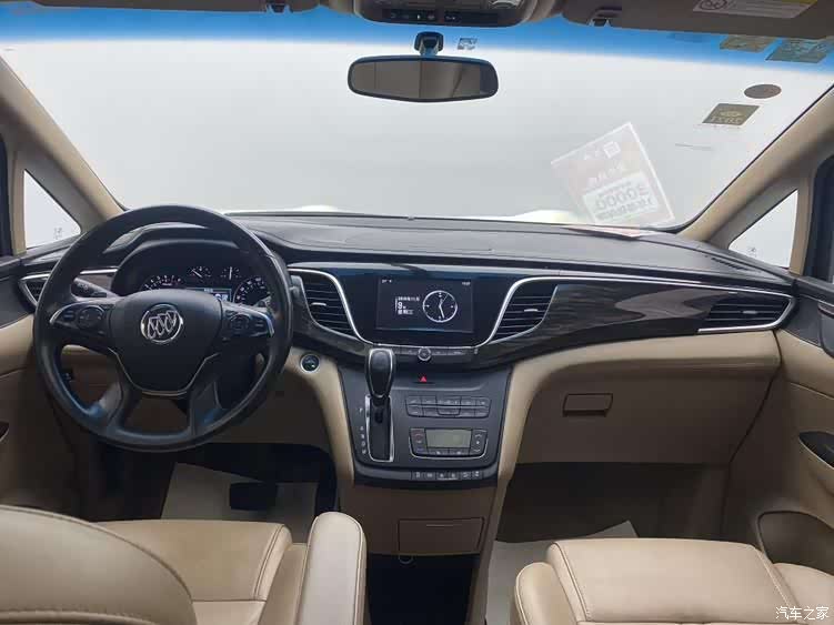 Buick GL8, 2017 6