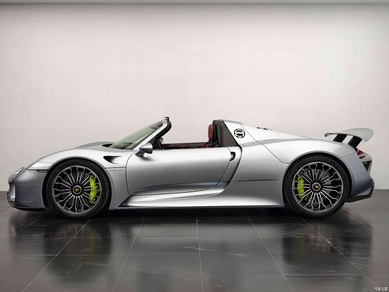 Porsche 918, 2016 3