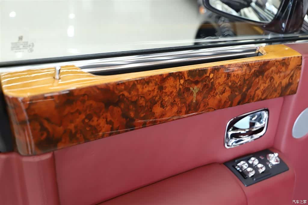 Rolls-Royce Phantom, 2012 18