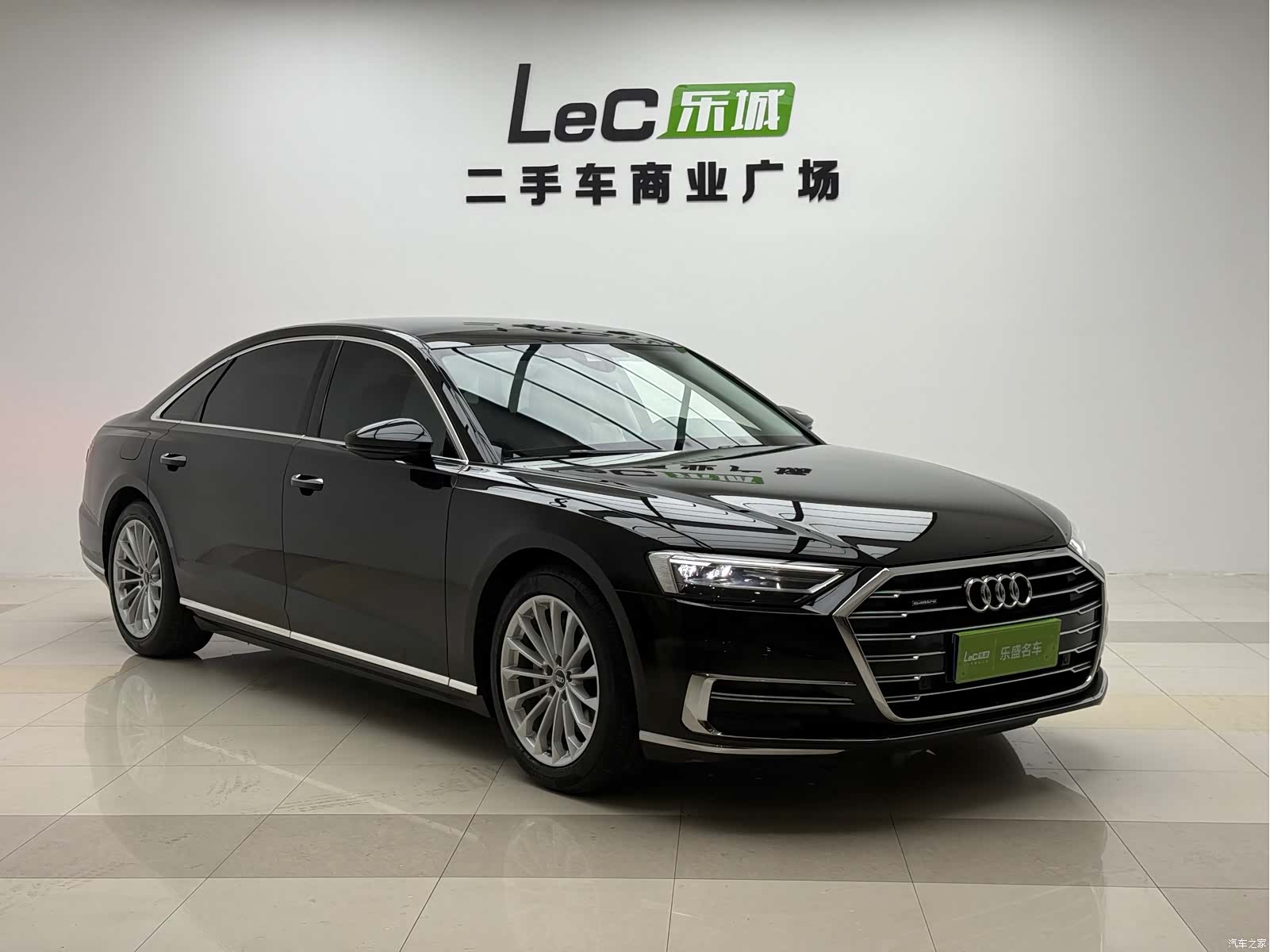 Audi A8L, 2022 4