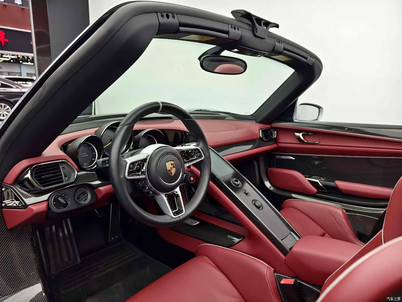 Porsche 918, 2016 6