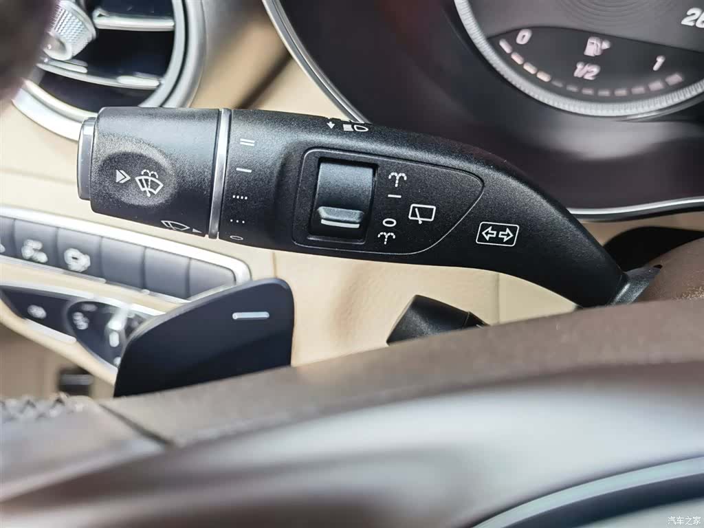 Mercedes-Benz GLC, 2018 29