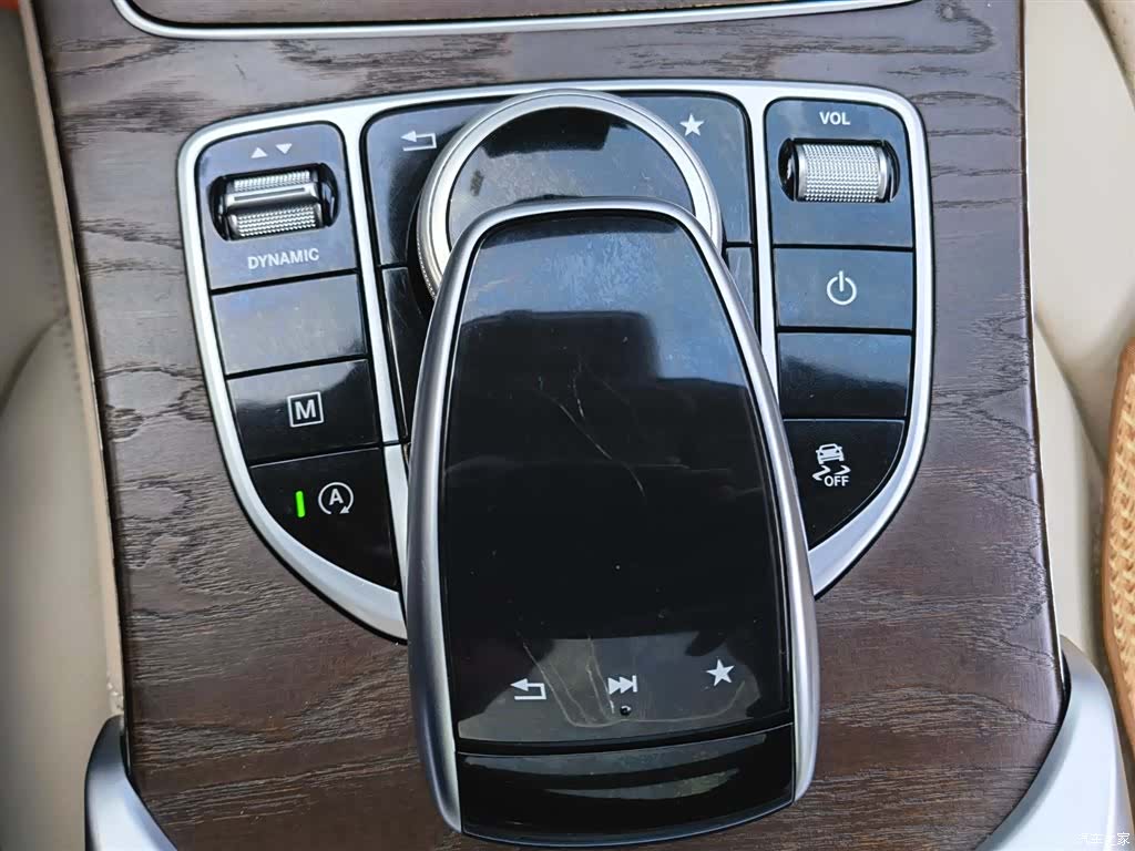 Mercedes-Benz GLC, 2018 27
