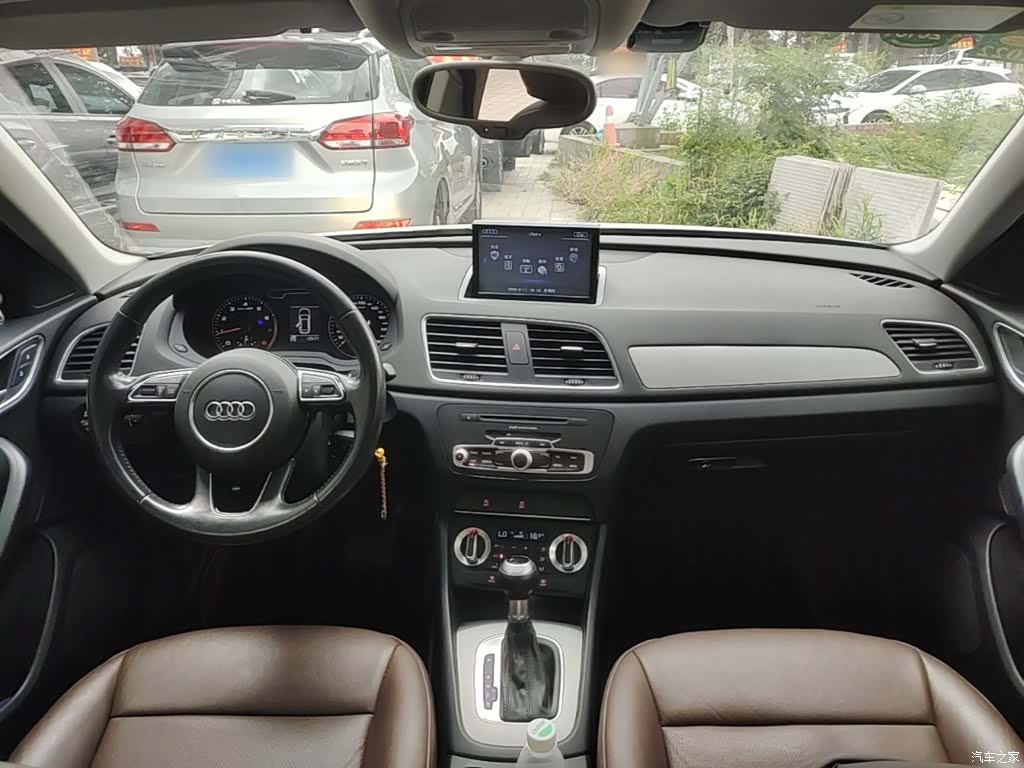 Audi Q3, 2016 10