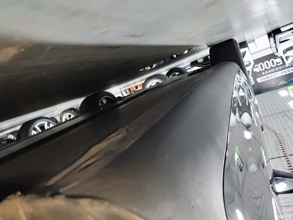 Tesla Model Y, 2023 22