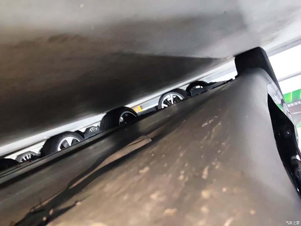 Tesla Model Y, 2023 21