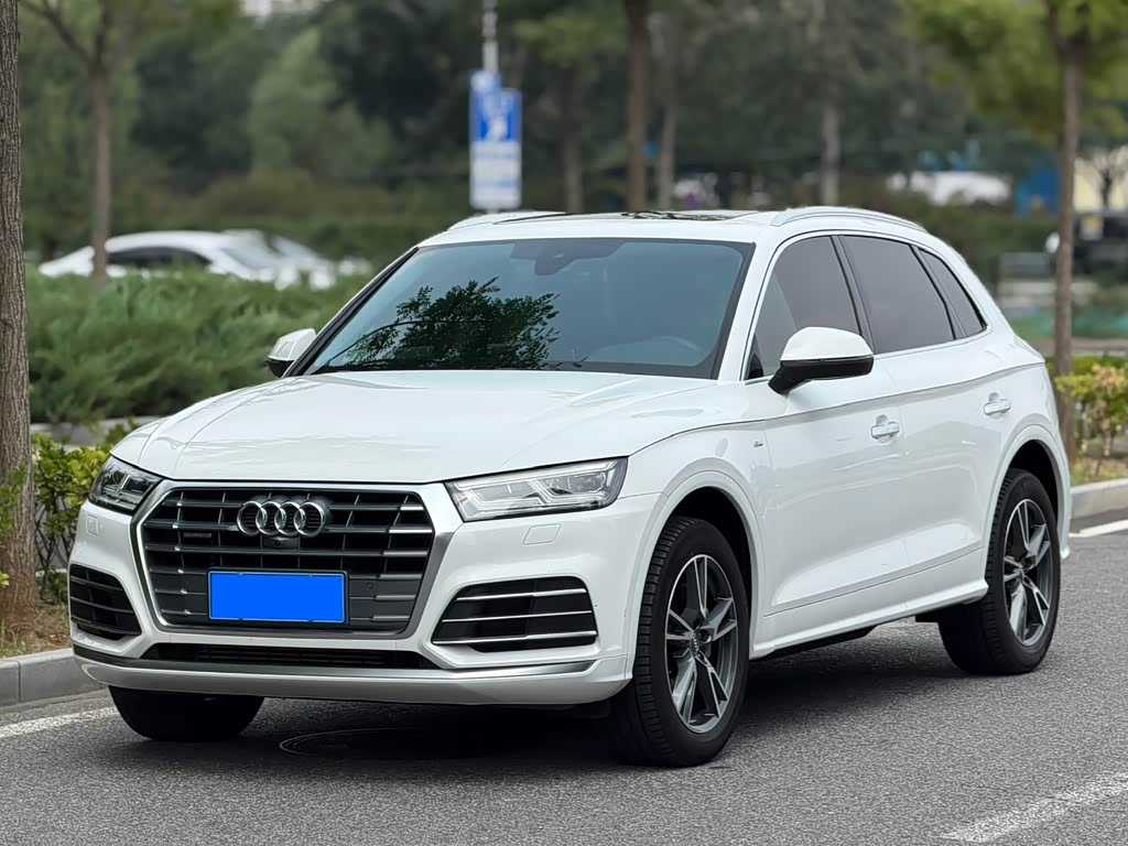 Audi Q5L 2020 40 TFSI Fashion