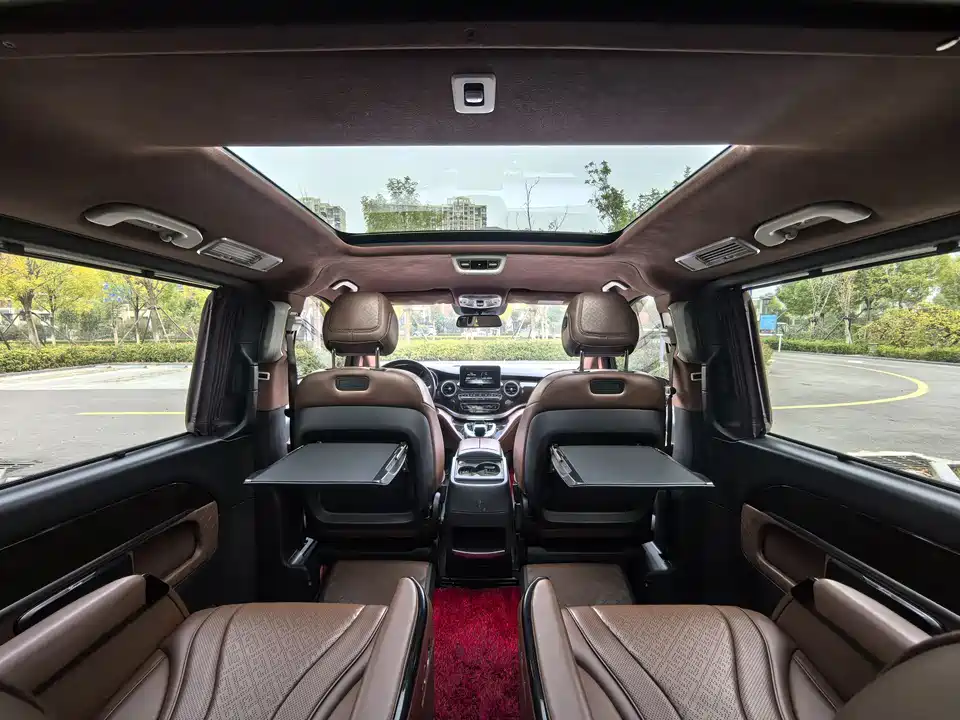 Mercedes-Benz V-class