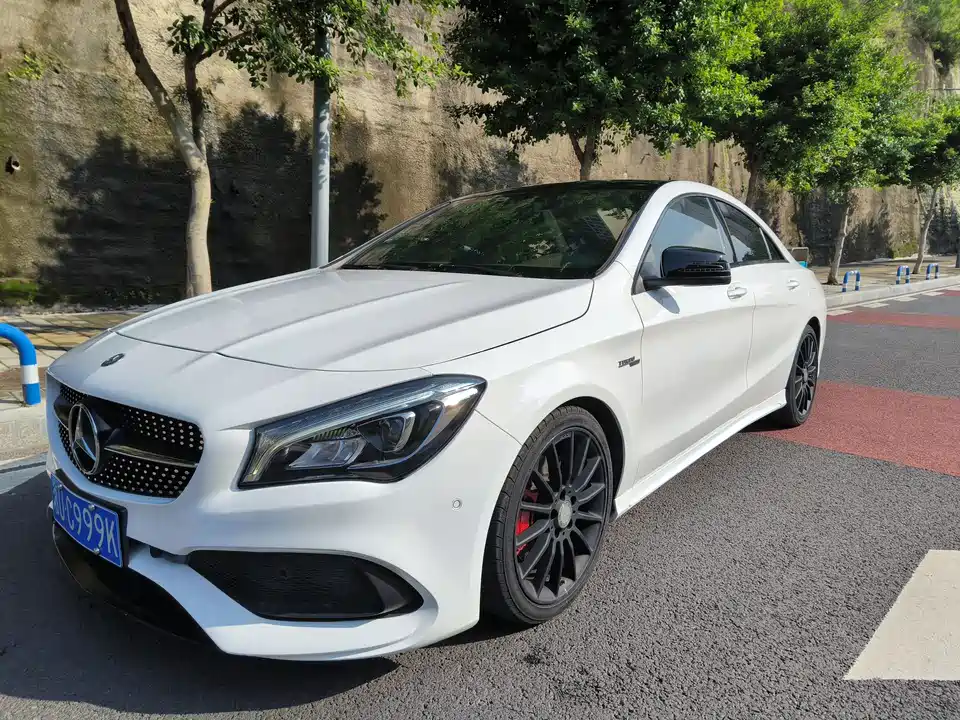 Mercedes-Benz CLA