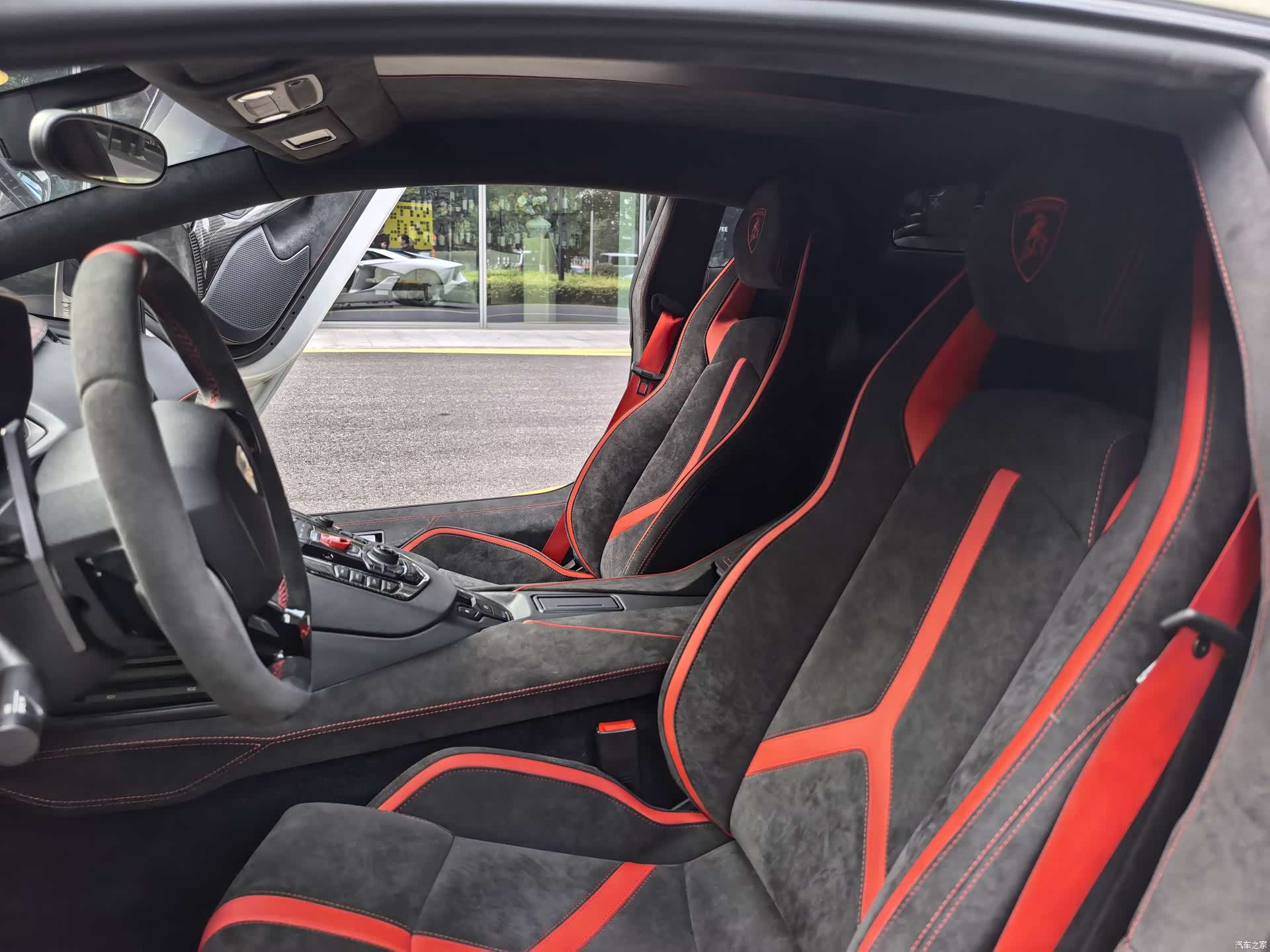 Lamborghini Aventador, 2013 7