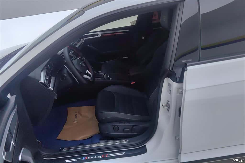 Volkswagen CC, 2024 9