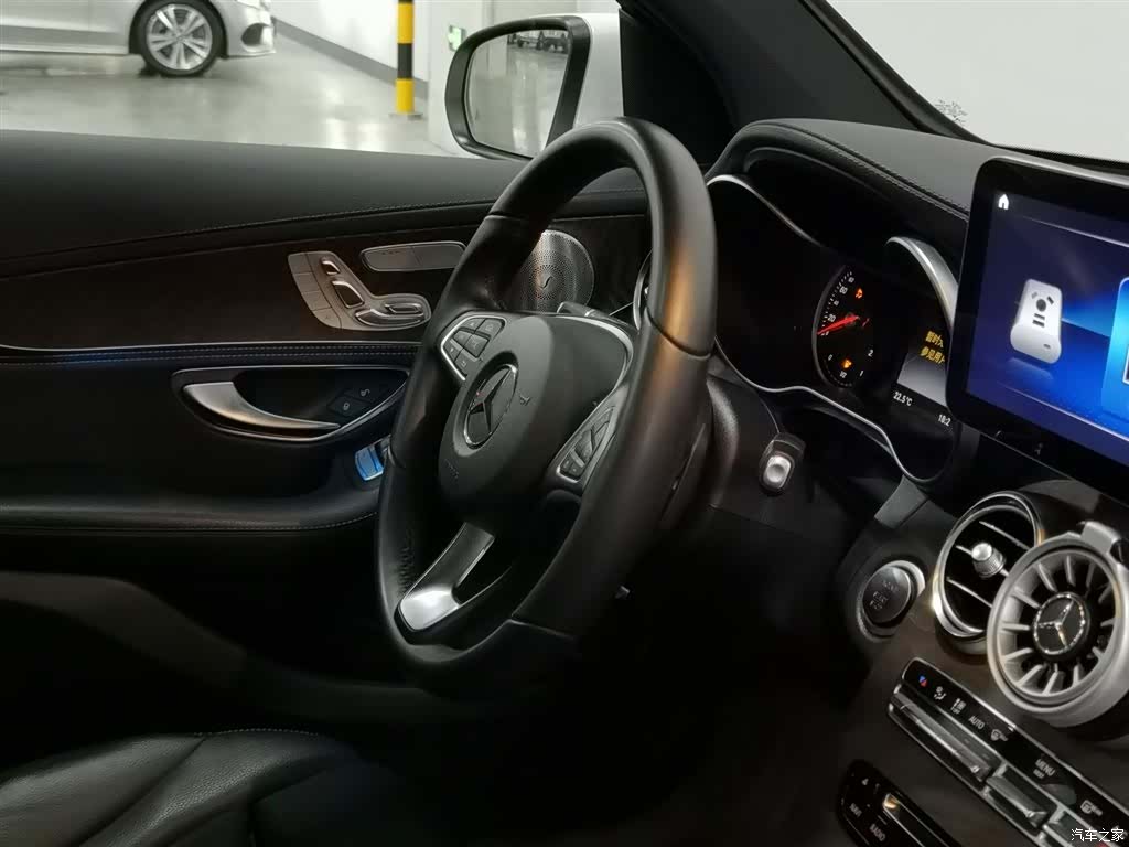 Mercedes-Benz GLC, 2016 22
