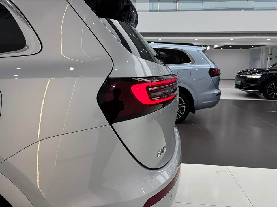 AITO Ask the world M7