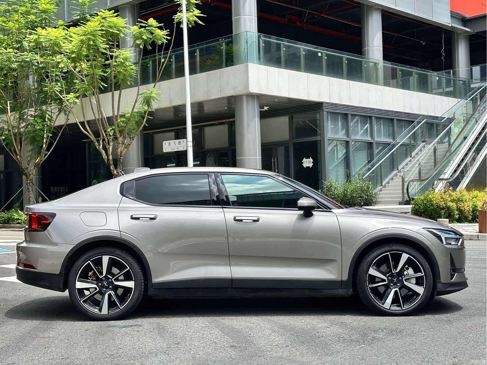 Polestar 2, 2022 7