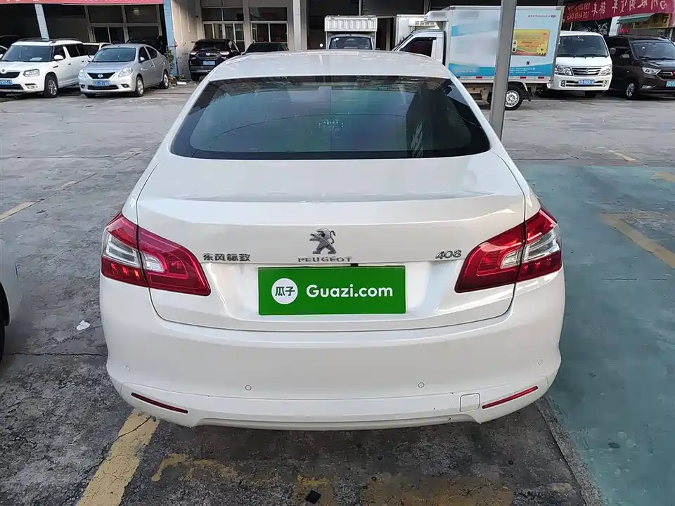 Peugeot 408