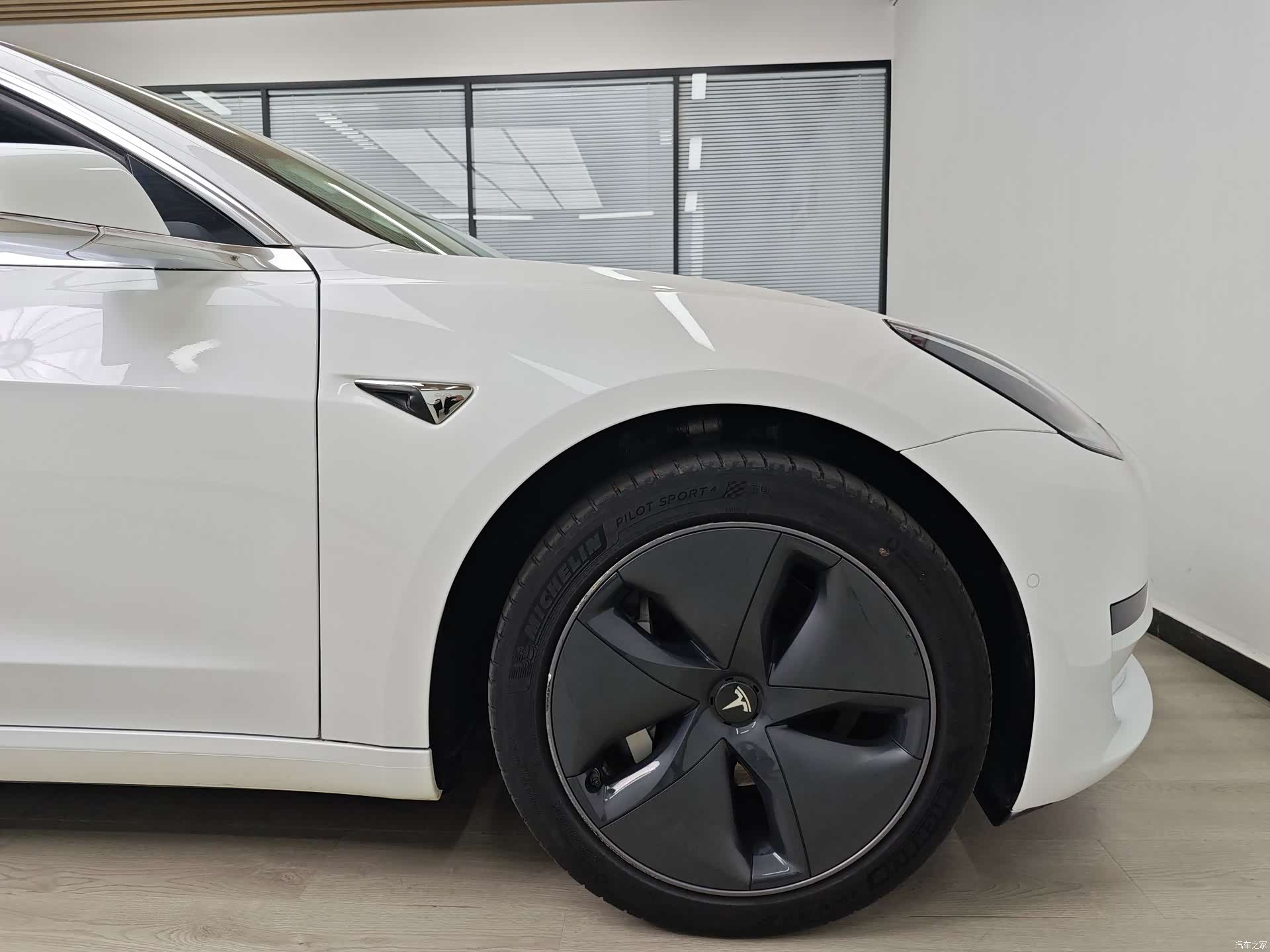 Tesla Model 3, 2020 51