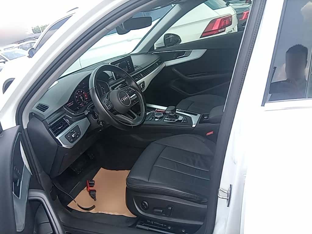 Audi A4L, 2019 15