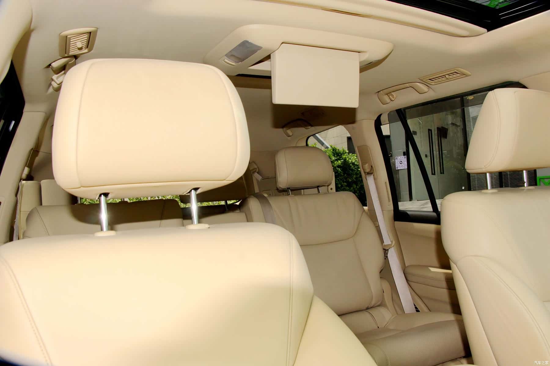 Lexus LX, 2012 9