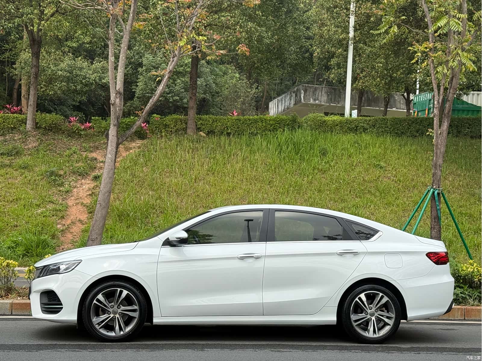 Geely Binray, 2019 3