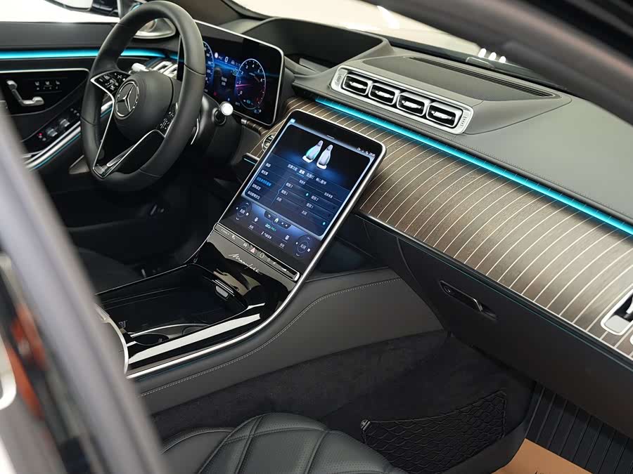 Mercedes-Benz Maybach S-Class 2022, фото 19